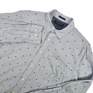 Banana Republic Men's Shirt Organic Cotton Untucked Fit Bear Print - Size M Cozy